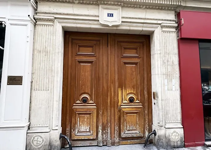 Urban Flat 62 - Beautiful Mermoz Champs-elysees Apartment *