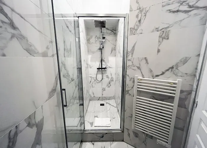 Apartment Urban Flat 62 - Beautiful Mermoz Champs-elysees *